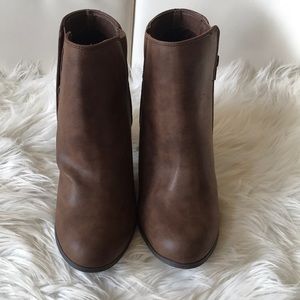 Size 10 fergalicious boots
